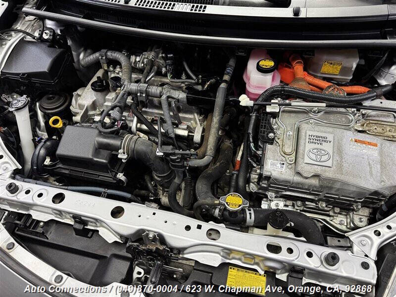 2013 Toyota Prius c Two