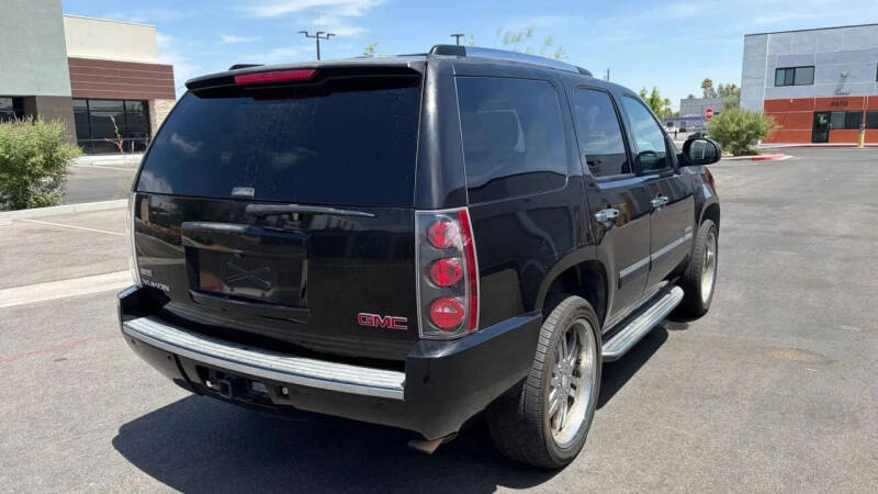 2011 GMC Yukon Denali