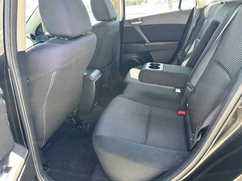 2013 Mazda MAZDA3 i Touring