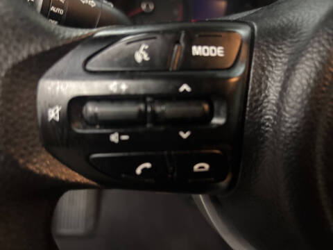 2023 Kia Rio 5-Door S