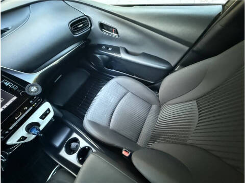 2016 Toyota Prius Two