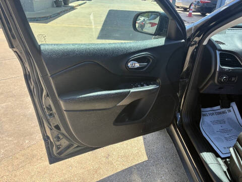 2019 Jeep Cherokee Latitude