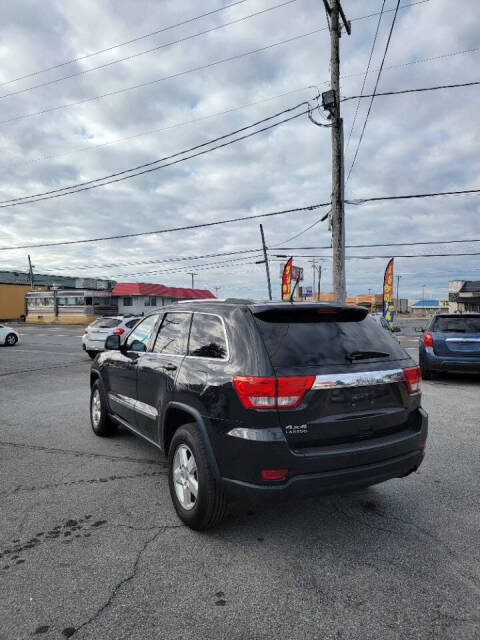 2013 Jeep Grand Cherokee for sale at Husky auto sales & service LLC in Milford, DE