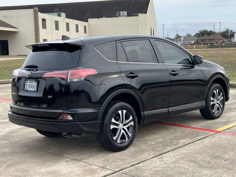 2018 Toyota RAV4 LE