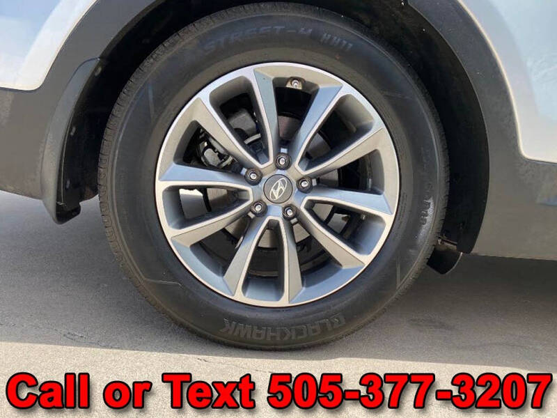 2017 Hyundai Santa Fe SE