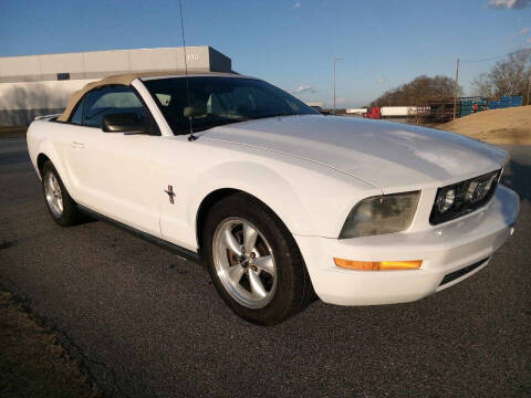 2007 Ford Mustang V6 Deluxe