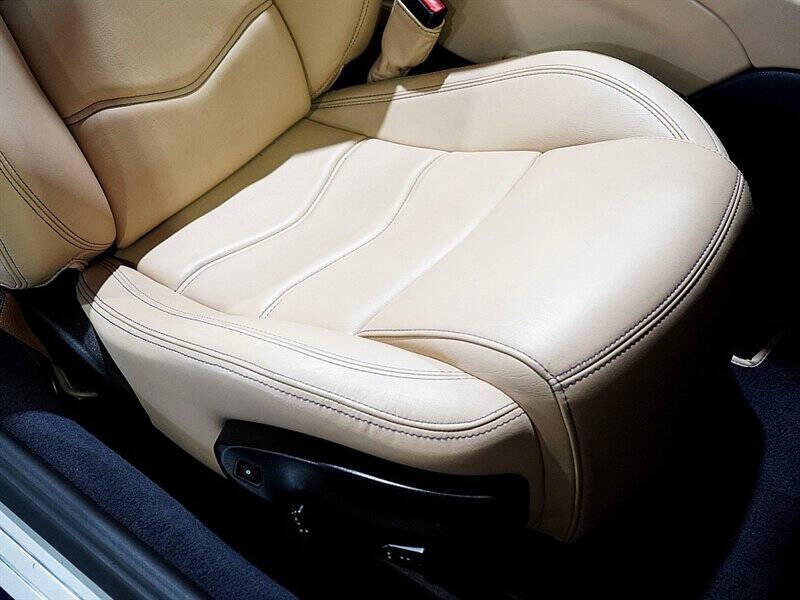2014 Maserati GranTurismo 34