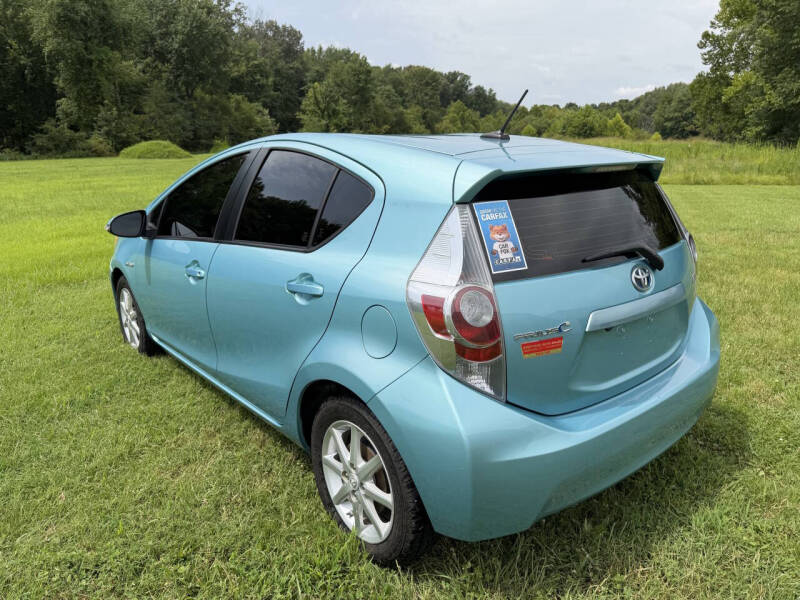 2013 Toyota Prius c Three