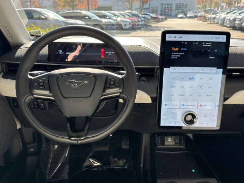 2025 Ford Mustang Mach-E Premium