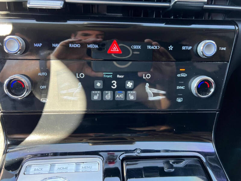 2025 Genesis G80 2.5T