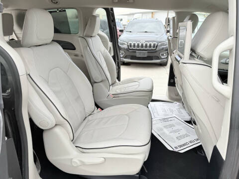 2020 Chrysler Pacifica Hybrid Limited