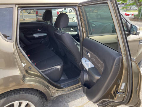 2012 Kia Soul +