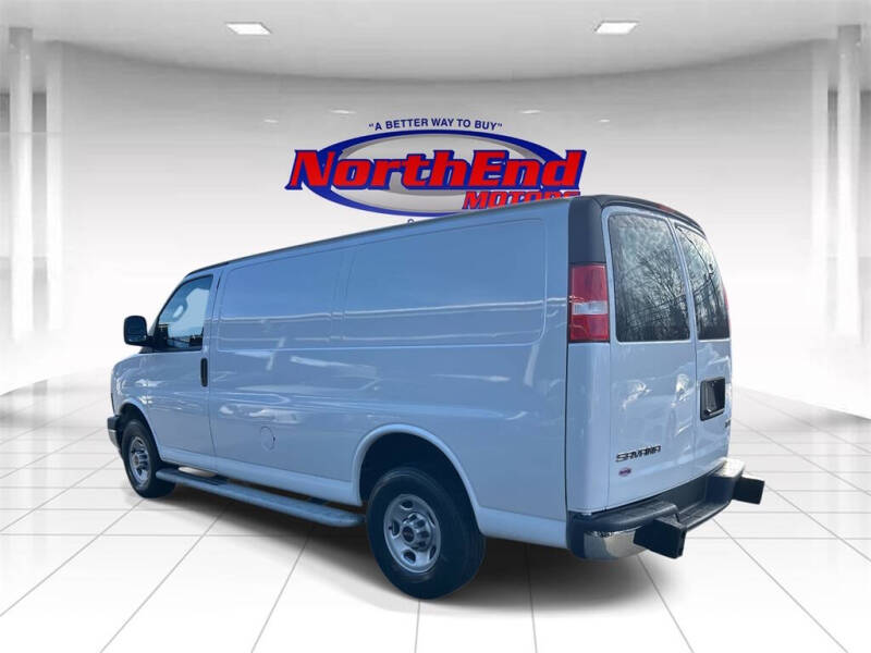 2024 GMC Savana 2500