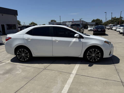 2015 Toyota Corolla S Plus