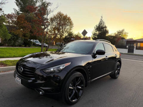 2015 Infiniti QX70