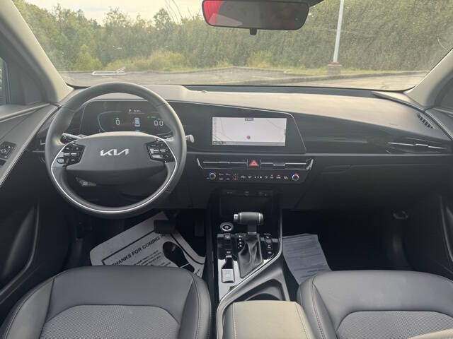 2025 Kia Niro EX