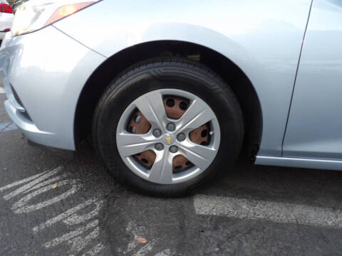 2017 Chevrolet Cruze LS Manual