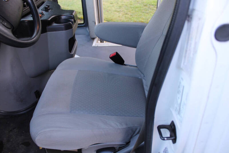 2015 Ford E-Series E-350 SD