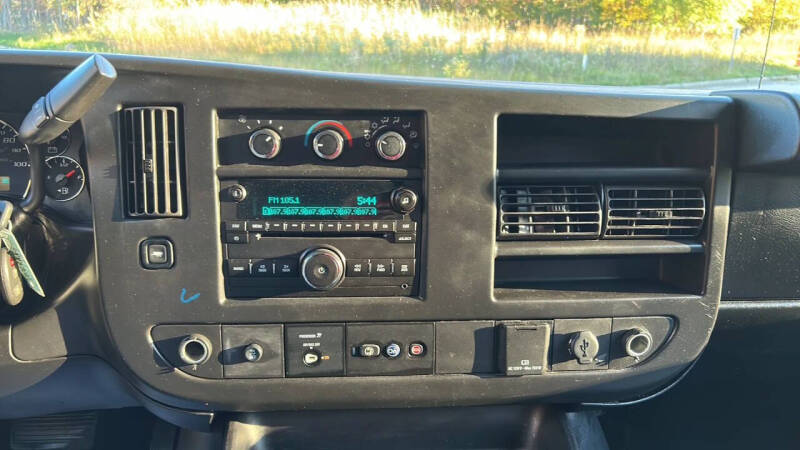 2017 Chevrolet Express LT 3500