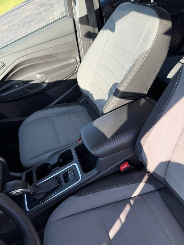 2017 Ford Escape S