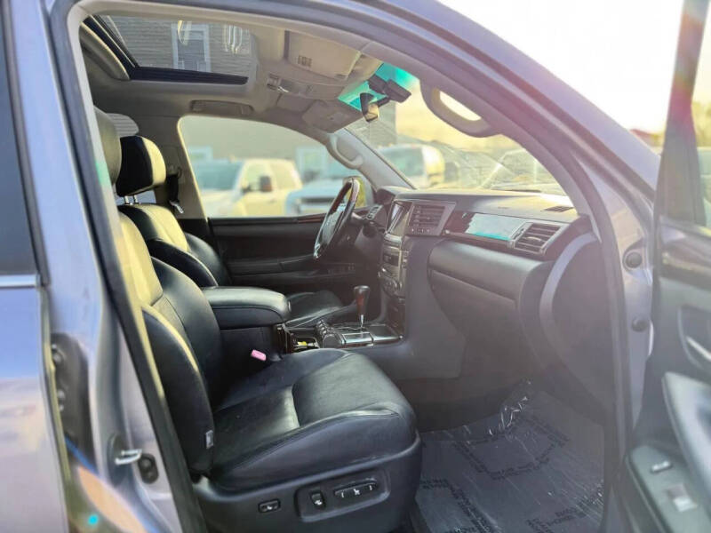 2011 Lexus LX 570