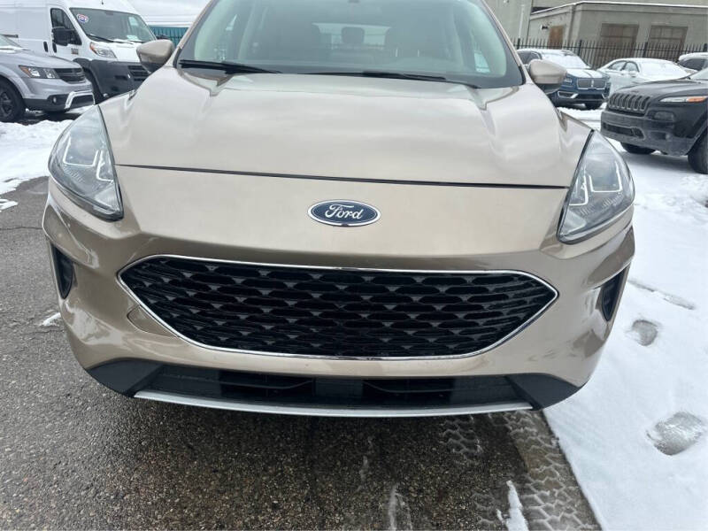 2020 Ford Escape SE