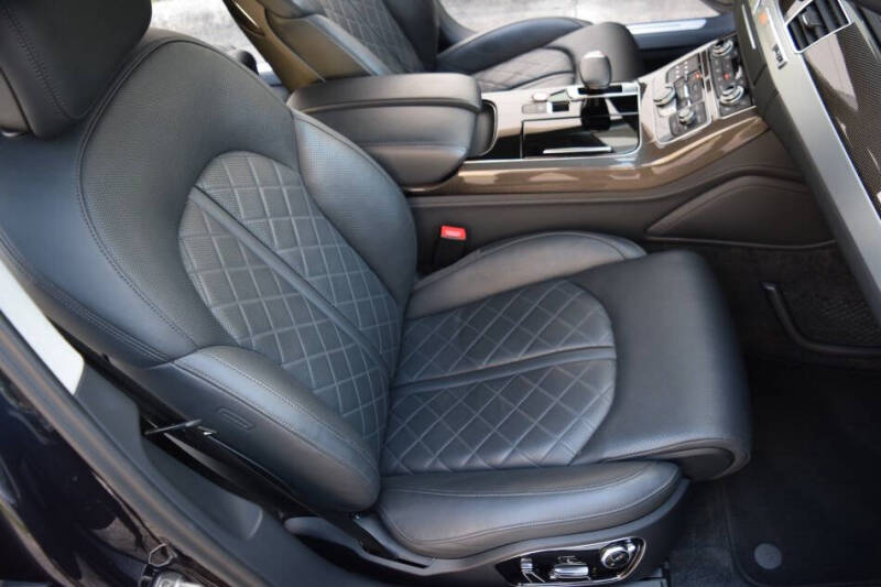 2015 Audi S8 4.0T quattro