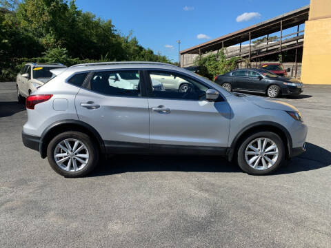 2017 Nissan Rogue Sport SV