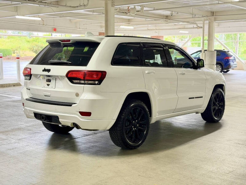 2017 Jeep Grand Cherokee Altitude