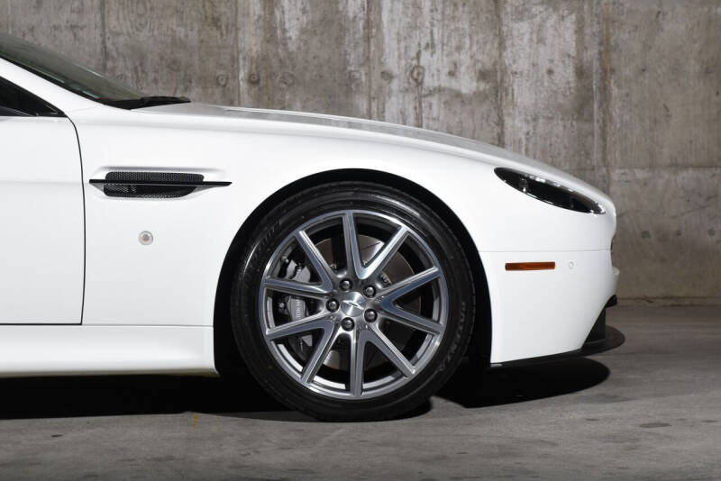 2013 Aston Martin V8 Vantage