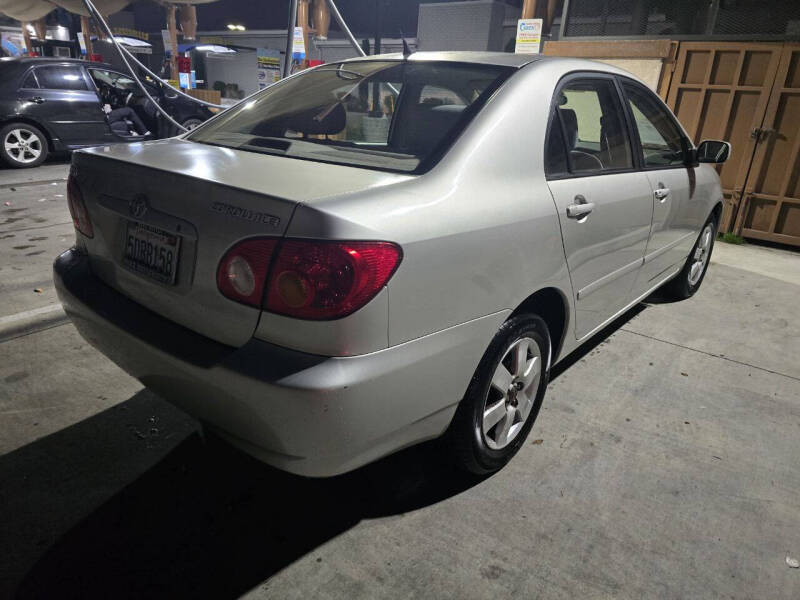 2004 Toyota Corolla LE