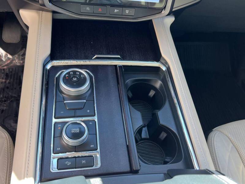 2023 Ford Expedition MAX Platinum