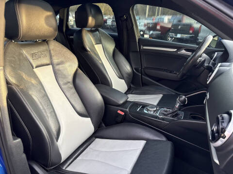 2015 Audi S3 2.0T quattro Prestige