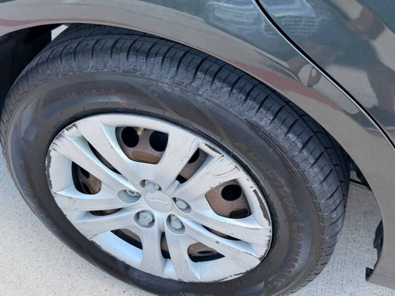 2017 Chevrolet Sonic LS Manual