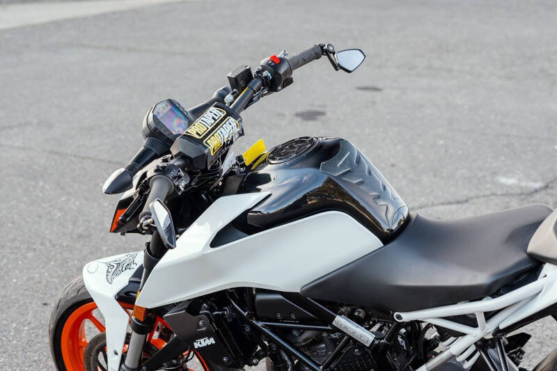 2021 KTM 200 Duke