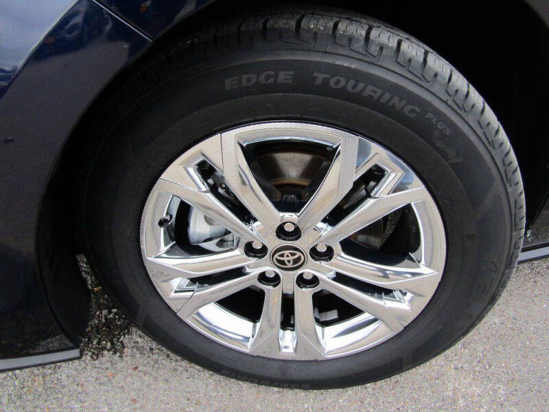 2023 Toyota Sienna Platinum 7-Passenger