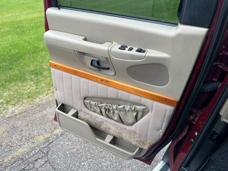 2003 Ford E-Series