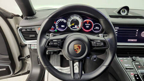 2022 Porsche Panamera 4 E-Hybrid Platinum Edition