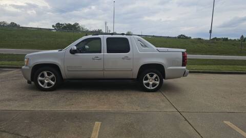 2011 Chevrolet Avalanche for sale at A & P Automotive in Montgomery AL
