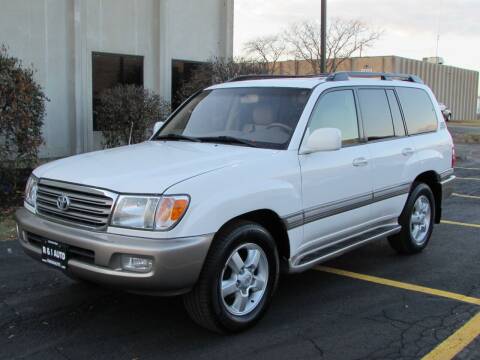2004 Toyota Land Cruiser for sale at R & I Auto in Lake Bluff IL