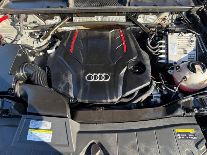 2022 Audi SQ5 3.0T quattro Premium Plus