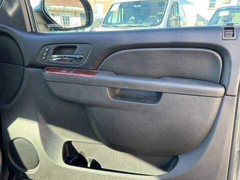 2011 Chevrolet Avalanche LTZ