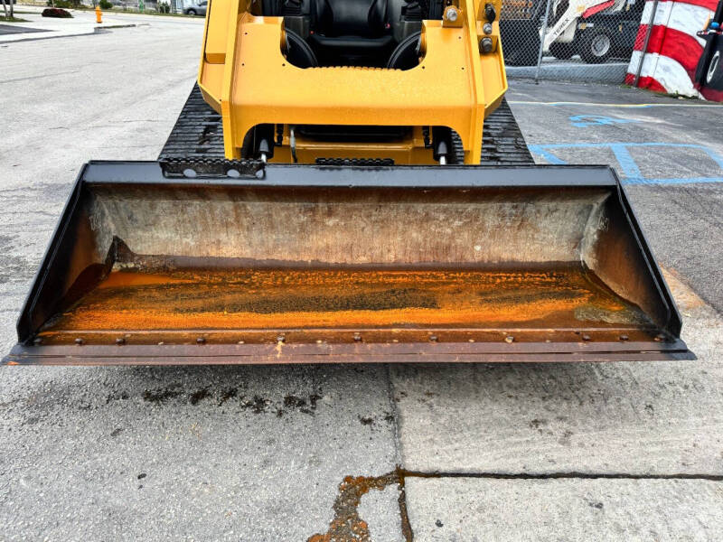 2023 Caterpillar 279d3