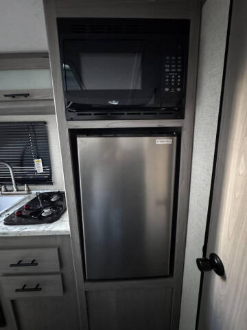 2023 Keystone RV COLEMAN LANTERN