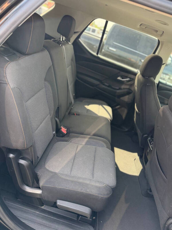 2021 Chevrolet Traverse LS