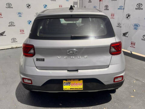 2022 Hyundai Venue SE