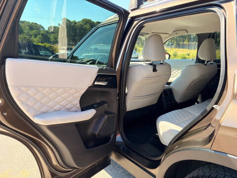 2022 Mitsubishi Outlander SEL