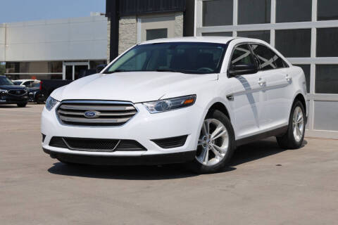 2017 Ford Taurus SE