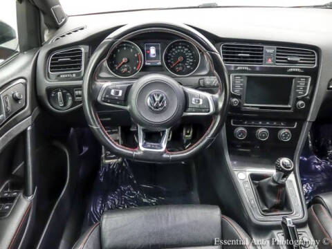 2017 Volkswagen Golf GTI SE
