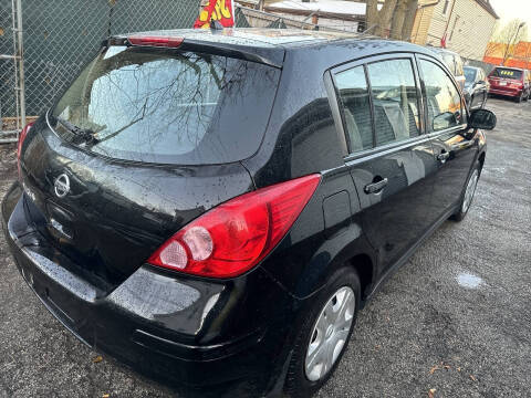 2011 Nissan Versa 1.8 S